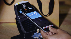 apple-pay-tim-cook